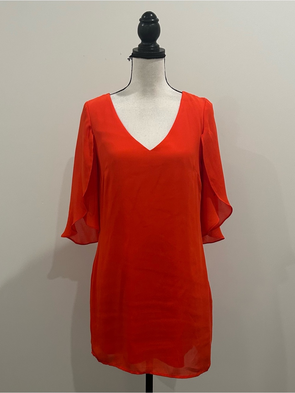 Bebe Tulip Sleeve Dress
